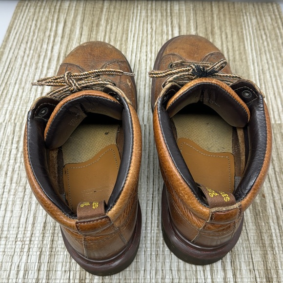 Dr. Martens - Picture 4 of 12